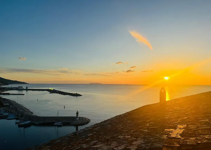 Casa Mare Bel Appartement, Vue Et Vieux Port Citadelle דירה