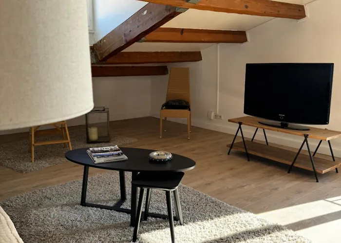 Casa Mare Bel Appartement, Vue Et Vieux Port Citadelle דירה *